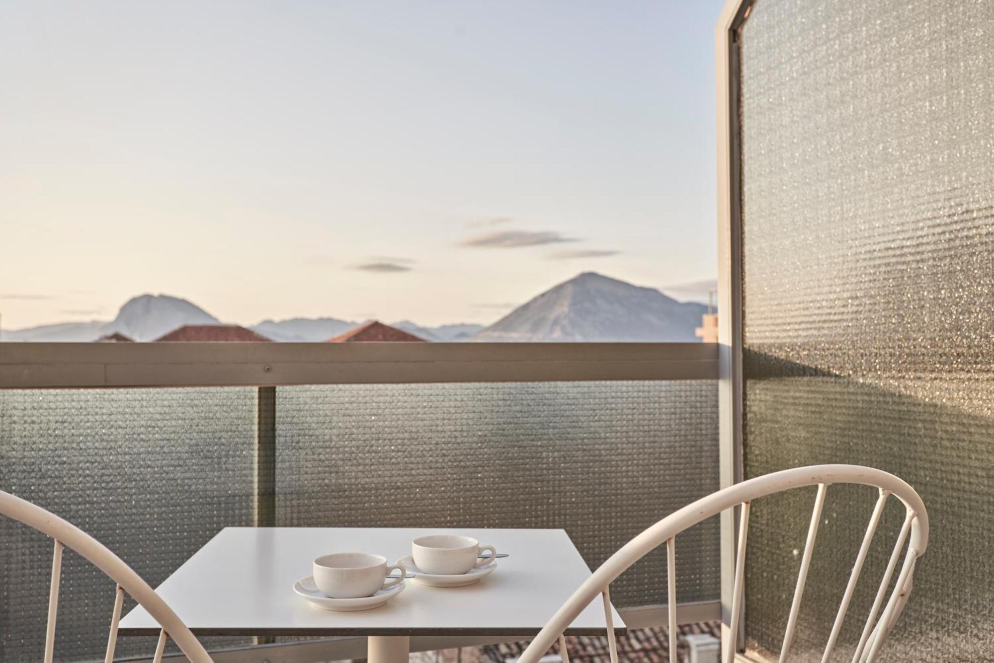 Mediterranee Patras Ngoại thất bức ảnh